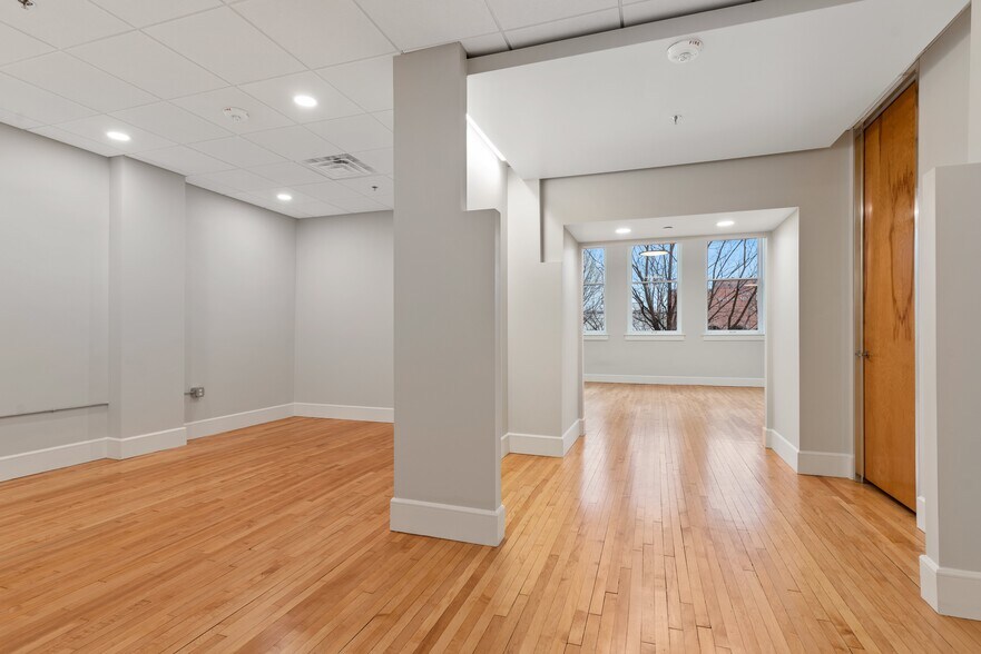 More Photos Of 208 Fayetteville St, Raleigh Loft Creative Space For Lease
