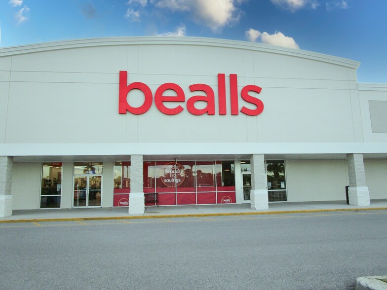 More Photos Of 2000 Kings Hwy, Port Charlotte Unknown For Lease