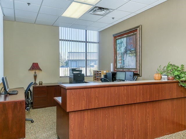 More Photos Of 1250 E Iron Eagle Dr, Eagle Showroom For Lease