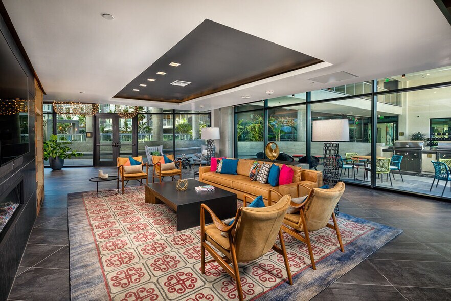 More Photos Of 1331 N Cahuenga Blvd, Los Angeles Apartments For Lease