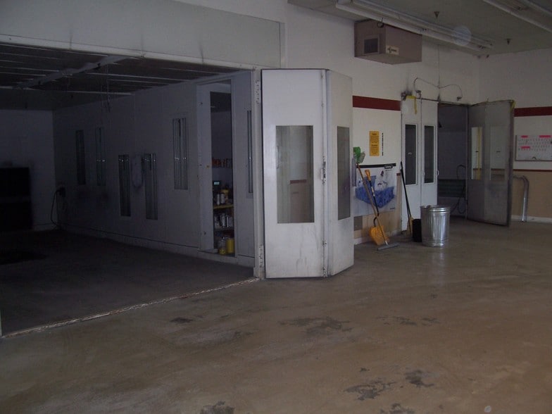 More Photos Of 4560 S Federal Blvd, Englewood Auto Repair For Sale