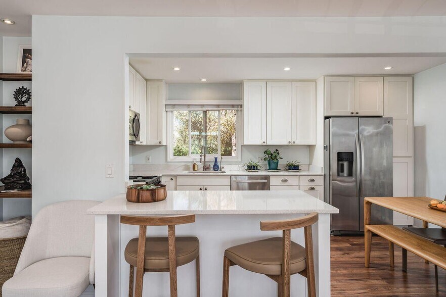 More Photos Of 440 Corona Del Mar, Santa Barbara Apartments For Sale