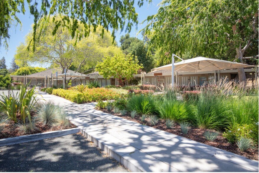More Photos Of 3200-3280 Alpine Rd, Portola Valley Medical For Lease