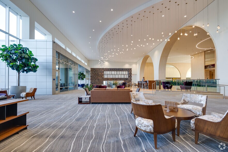 More Photos Of 101 E 2nd St, Tulsa Office For Lease