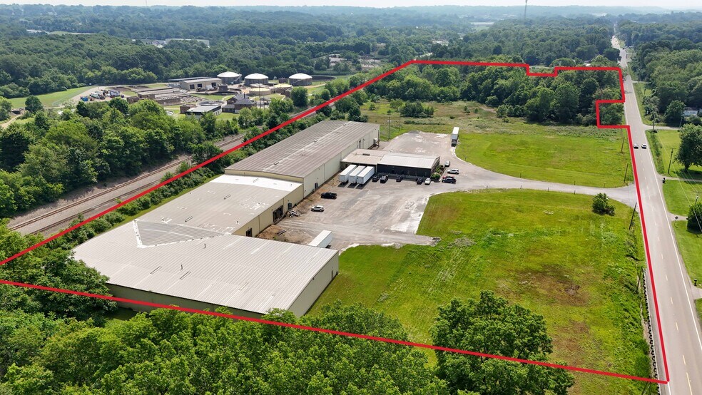 More Photos Of 964 Benton Rd, Salem Warehouse For Sale