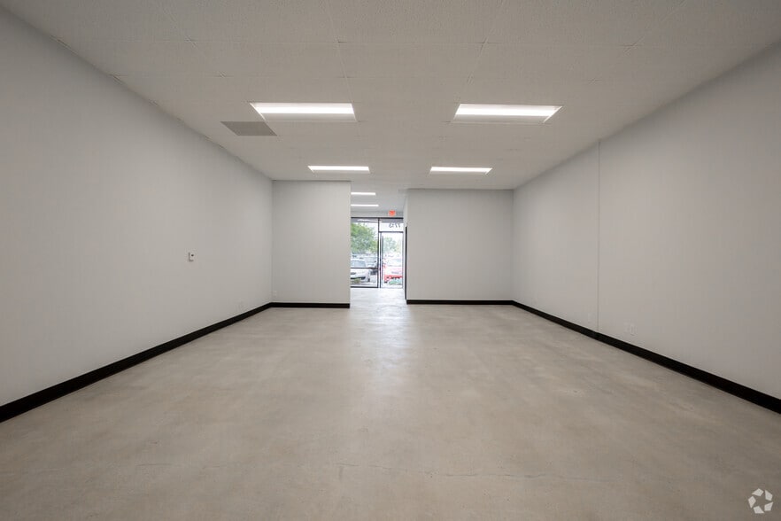 More Photos Of 7643-7667 Garden Grove Blvd, Garden Grove Unknown For Lease