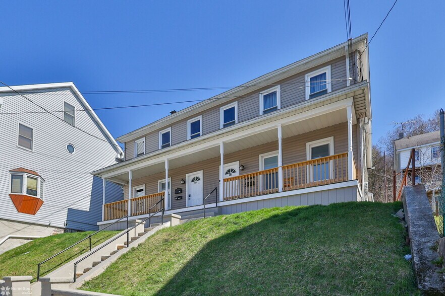 More Photos Of 302 W Abbott St, Lansford Multifamily For Sale