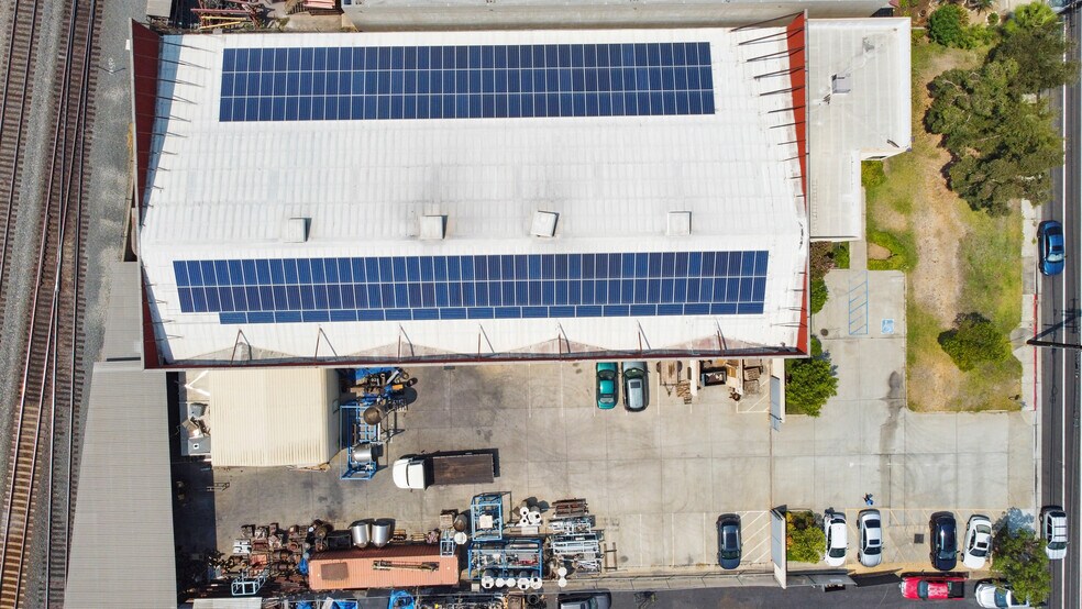 More Photos Of 12336-12342 Los Nietos Rd, Santa Fe Springs Warehouse For Lease