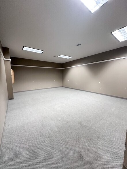 More Photos Of 307 E 1st St, Vidalia Freestanding For Sale