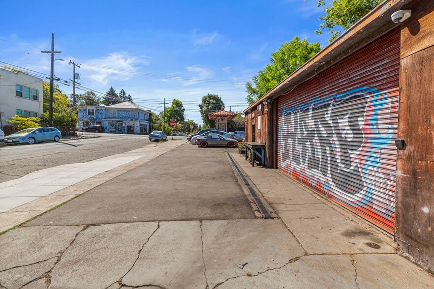 More Photos Of 1745 Cedar St, Berkeley Land For Sale