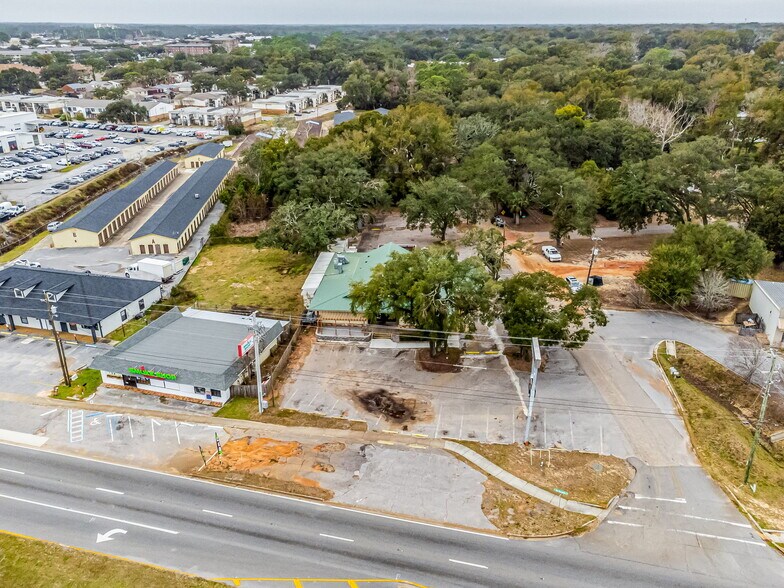 More Photos Of 131 New Warrington Rd, Pensacola Restaurant For Sale