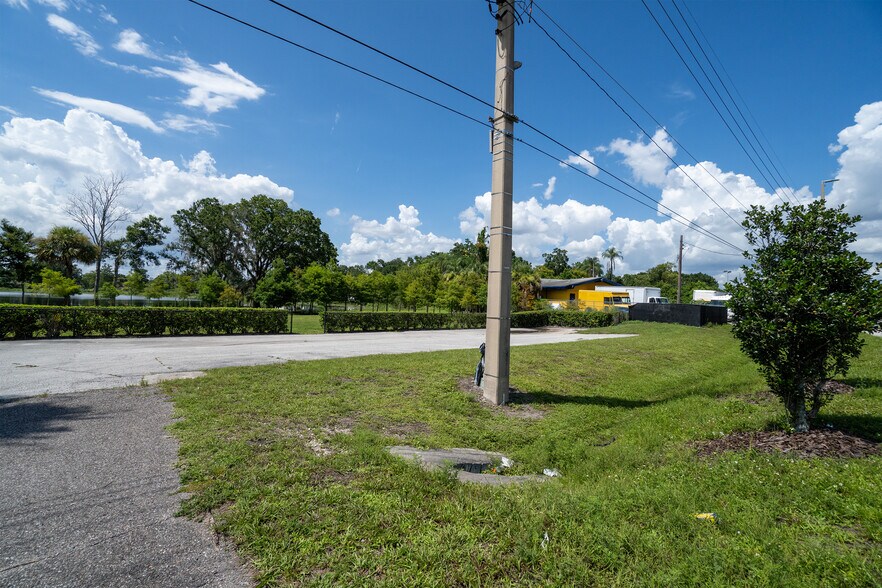 More Photos Of 5507 E Colonial Dr, Orlando Auto Repair For Sale