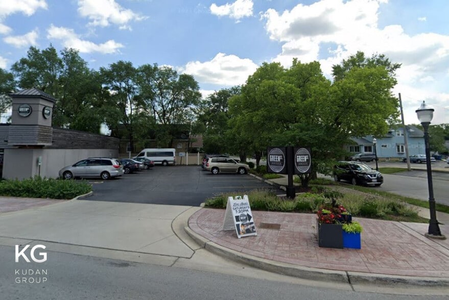 More Photos Of 120 W Green, Bensenville Restaurant For Lease