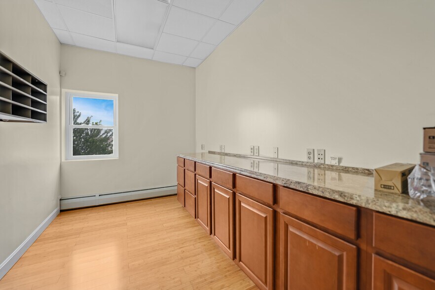 More Photos Of 86 Macarthur Dr, New Bedford Warehouse For Sale