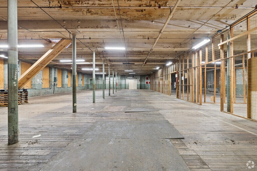 More Photos Of 17 Mill Pl, New York Mills Unknown For Sale