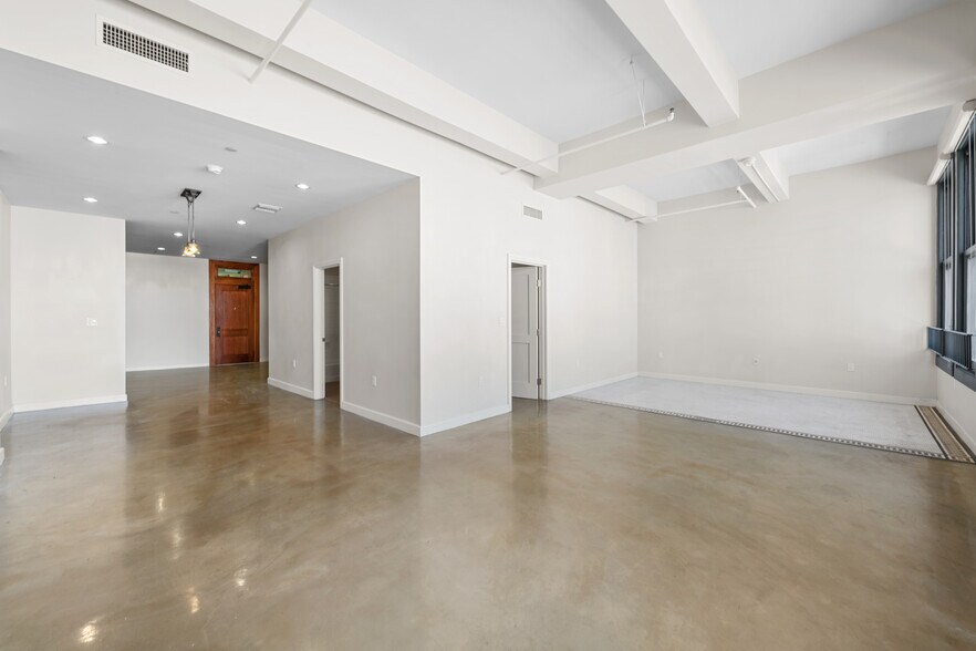 More Photos Of 449 S Broadway, Los Angeles Apartments For Sale