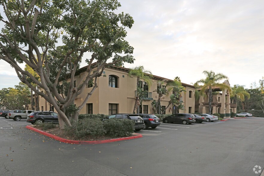 More Photos Of 15721-15725 Pomerado Rd, Poway Medical For Lease