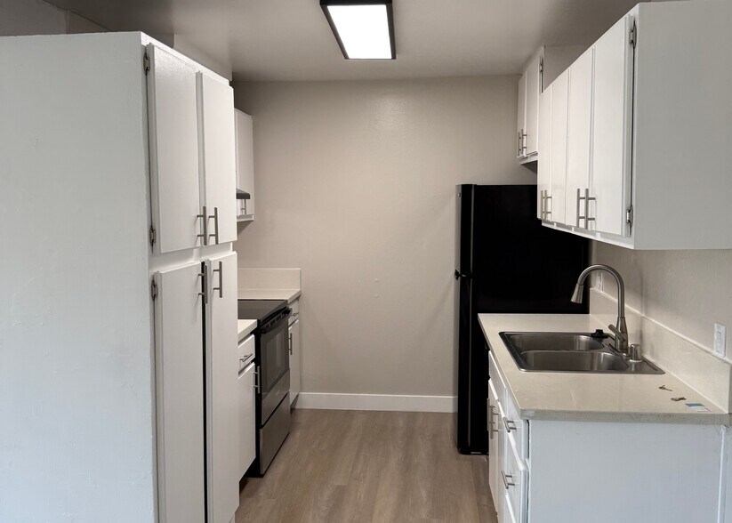 More Photos Of 1251 N Placentia Ave, Anaheim Apartments For Sale