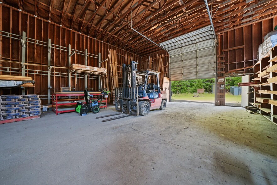 More Photos Of 1495 Linebaugh Rd, Arnold Industrial For Sale