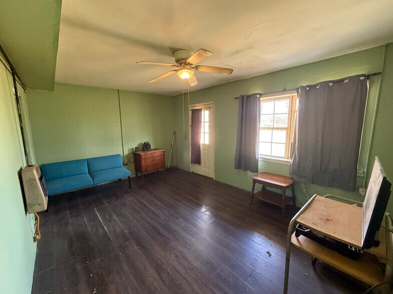 More Photos Of 27753 S Welling Rd, Welling Apartments For Sale