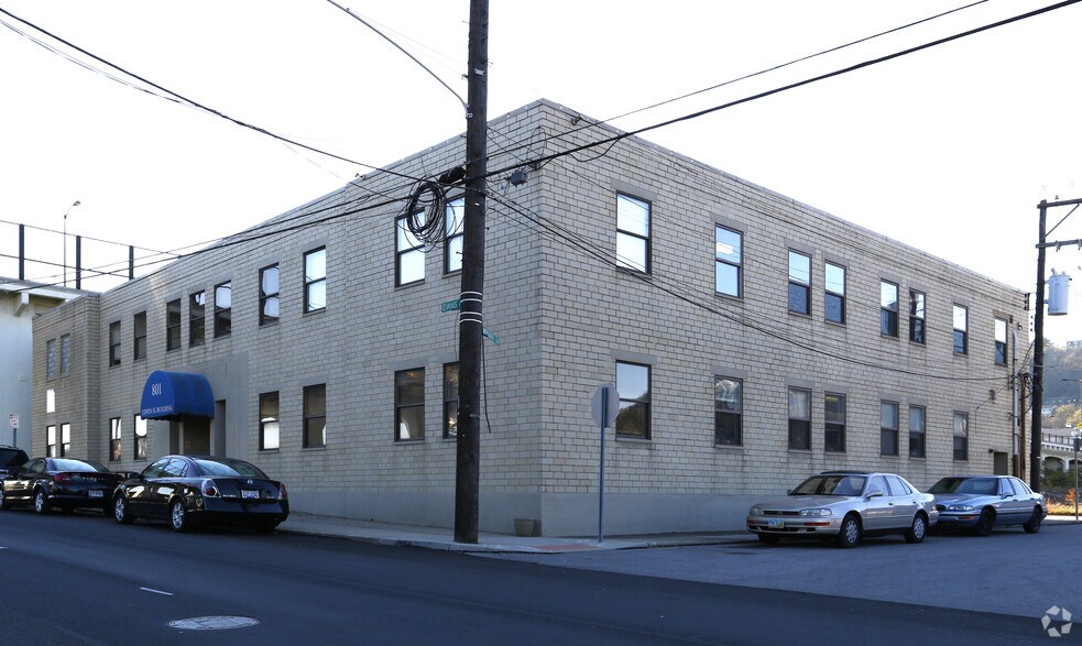 More Photos Of 801 Evans St, Cincinnati Loft Creative Space For Sale