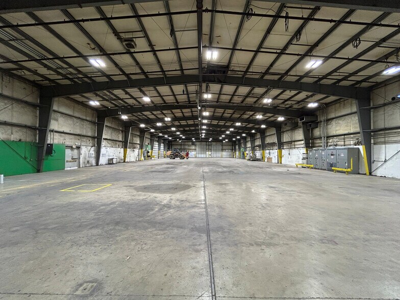 More Photos Of 6001 Belmore St SW, Olympia Manufacturing For Sale