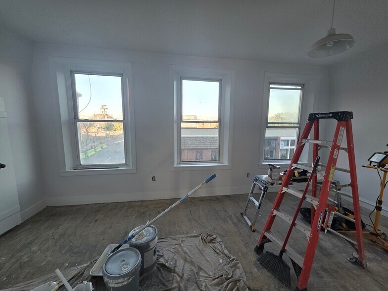 More Photos Of 429 Main St, Rockland Office For Sale