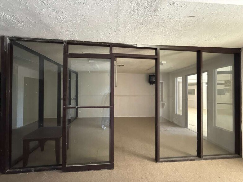 More Photos Of 1907 Southmore Ave, Pasadena Medical For Sale