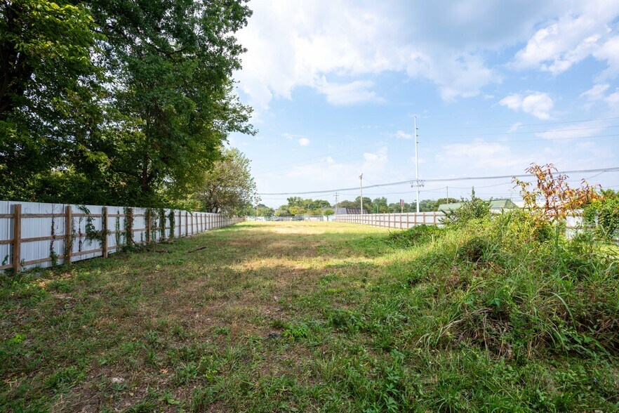 More Photos Of 3511 7th Street Rd, Louisville Land For Sale
