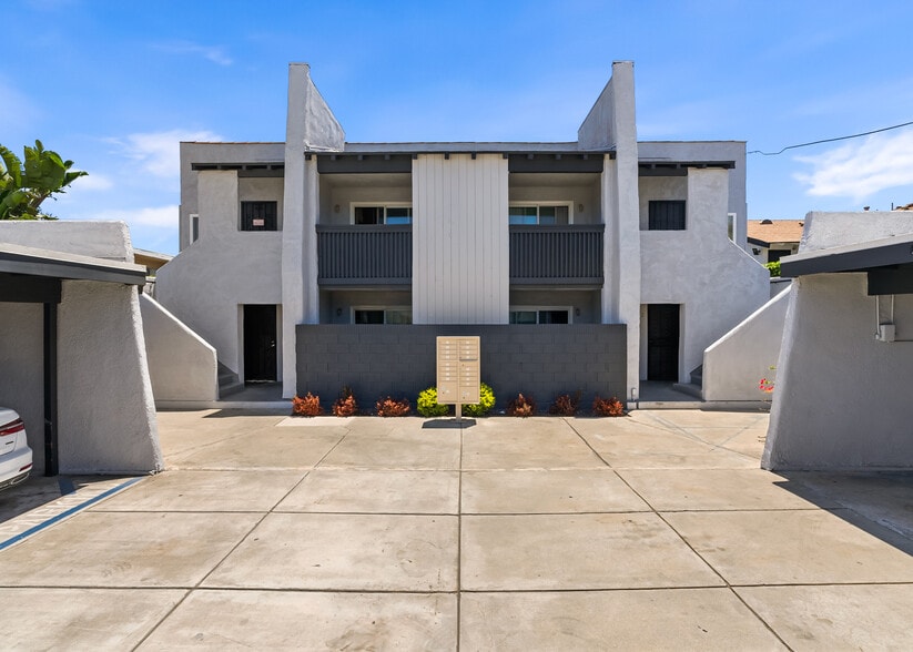 More Photos Of 9900 Ramona St, Bellflower Apartments For Sale