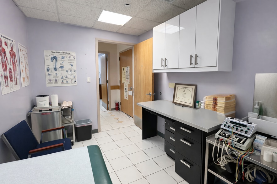 More Photos Of 128-138 Mott St, New York Medical For Sale