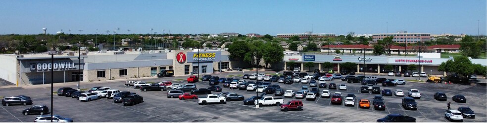 More Photos Of 13776 N US Hwy 183, Austin Unknown For Lease