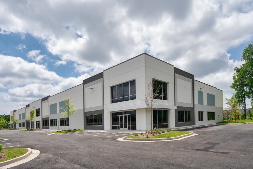 More Photos Of Chamblee Tucker Rd, Chamblee Unknown For Lease