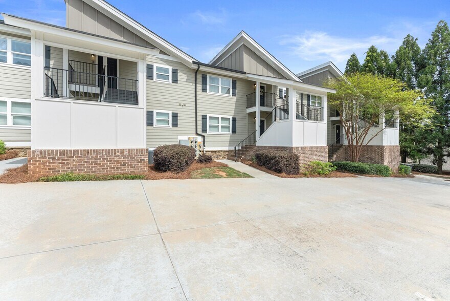 More Photos Of 535 Forrest Ave, Gainesville Apartments For Sale