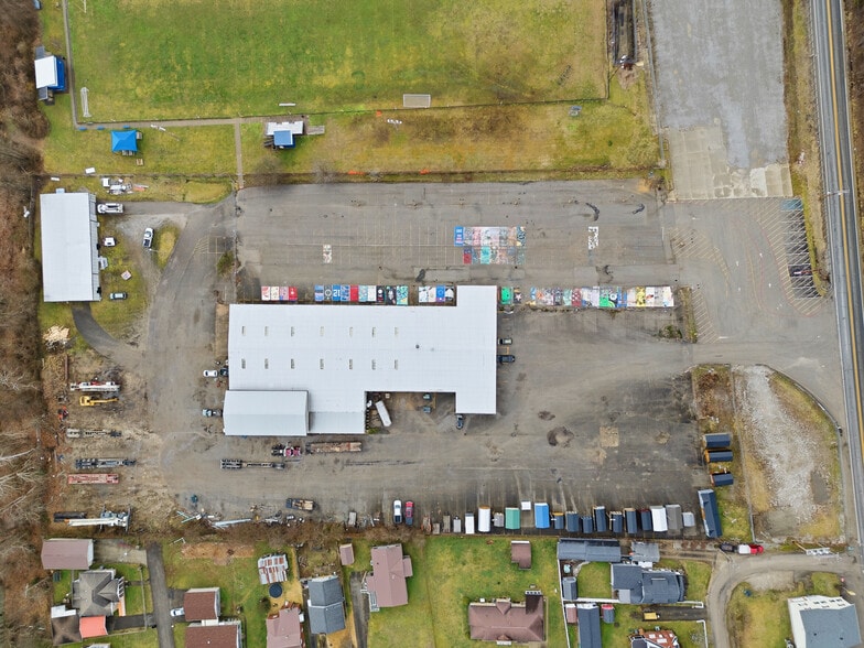 More Photos Of 5105 Elk River Rd, Elkview Showroom For Sale