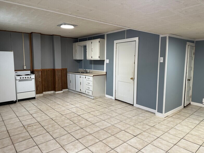 More Photos Of 309 S 5th St, Murray Apartments For Sale