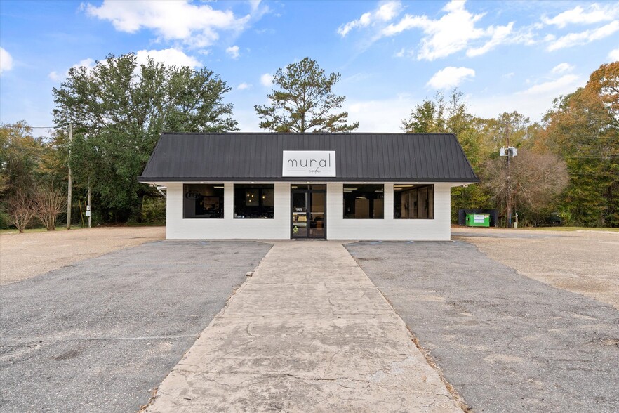 Primary Photo Of 19115 S Third St, Citronelle Restaurant For Sale