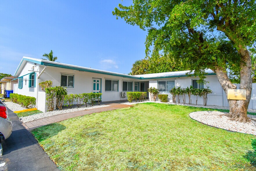 More Photos Of 5901-5911 NE 18th Ave, Fort Lauderdale Apartments For Sale