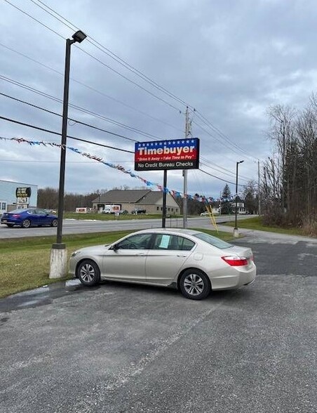 More Photos Of 3313 Seneca Tpke, Canastota Service For Sale