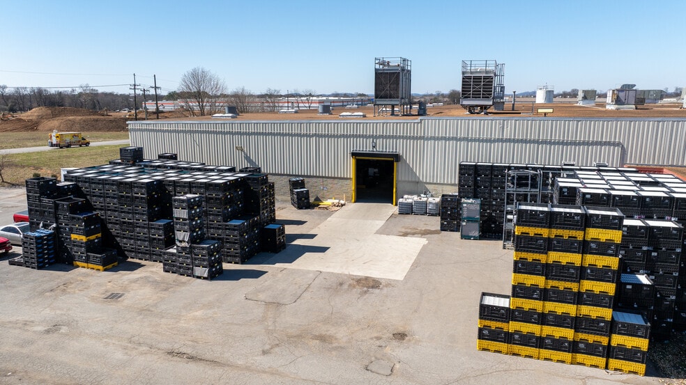 More Photos Of 241 Abc Blvd, Gallatin Manufacturing For Sale