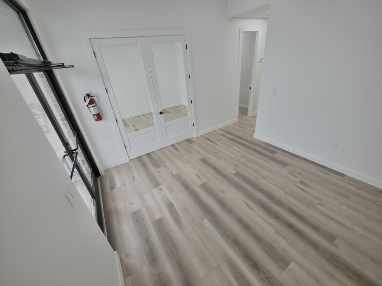 More Photos Of 23406 Kingsland Blvd, Katy Loft Creative Space For Lease