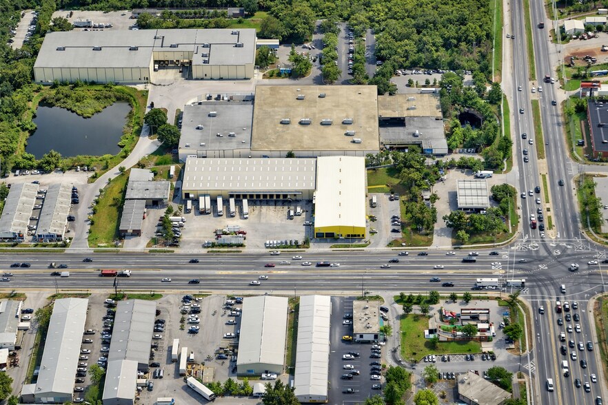 Primary Photo Of 13555 49th St N, Clearwater Warehouse For Lease