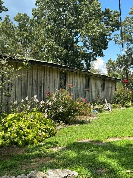 More Photos Of 5359 Highway 301, Trenton Manufacturing For Sale