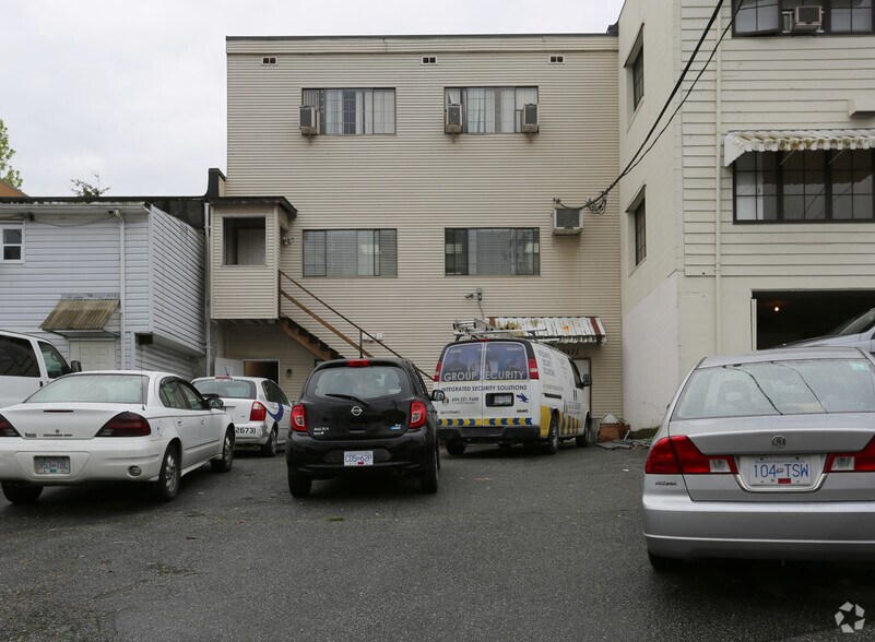 More Photos Of 4381 Fraser St, Vancouver Storefront Retail Office For Sale