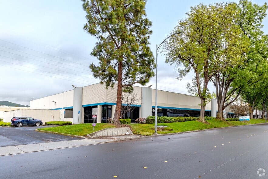 More Photos Of 726 S Hillview Dr, Milpitas Flex For Lease