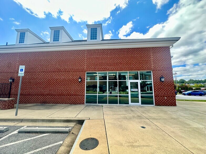 More Photos Of 6700 Crain Hwy, La Plata Storefront For Sale