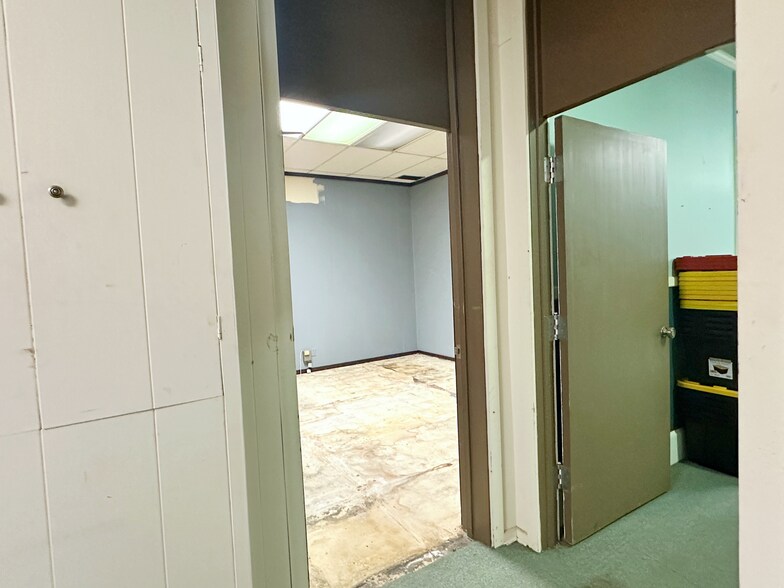 More Photos Of 105 N Main St, Atmore Office For Sale