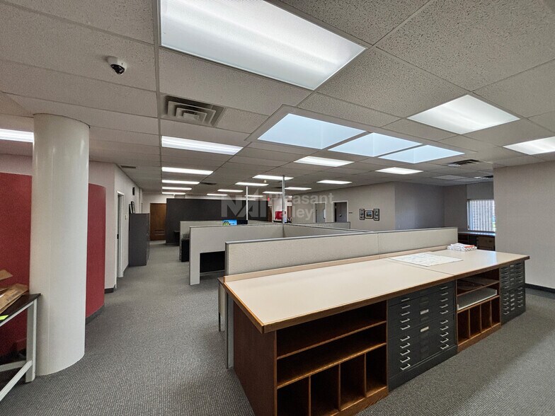 More Photos Of 2285 E Enterprise Pky, Twinsburg Office For Lease