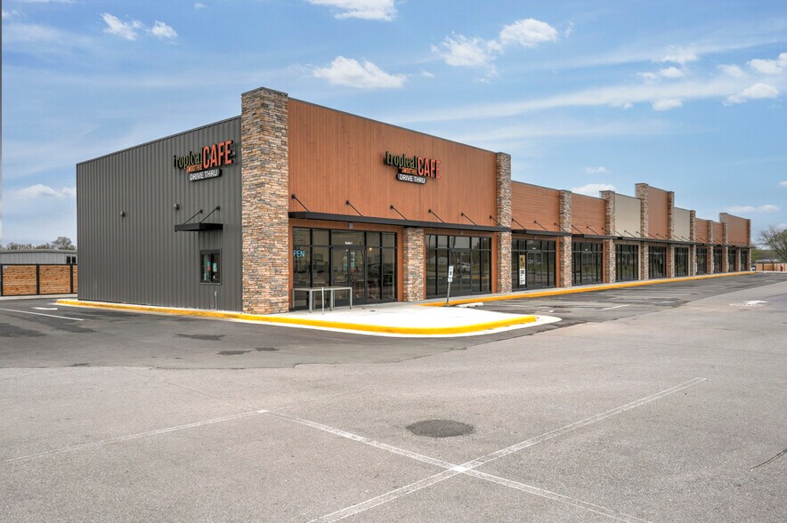 Primary Photo Of 4501 S Mill St, Pryor Freestanding For Lease