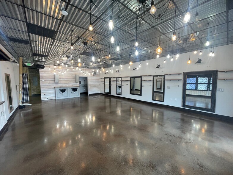More Photos Of 4582 Cumberland Rd, Fayetteville Freestanding For Lease